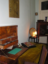 Anna Ahmatovan makuuhuone Fontankalla.